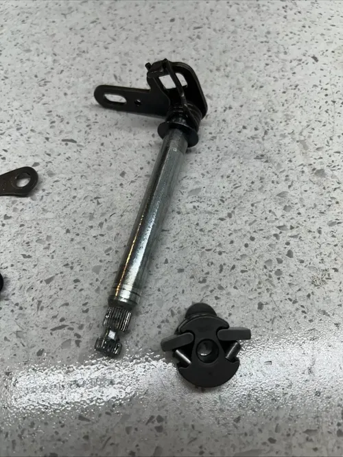 1996-2002 Honda CR 80 CR80 Spindle Plate Stopper shifter shift shaft