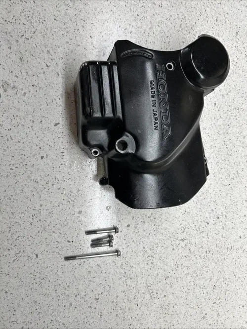1982 Honda CB650 Nighthawk CB H786. shifter engine cover