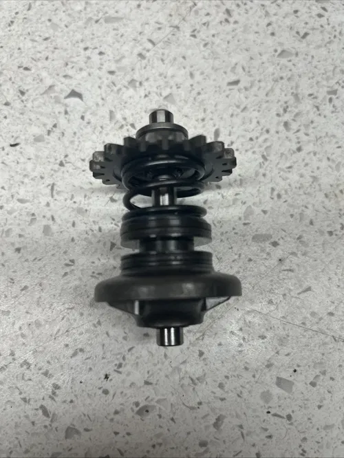 1996 Yamaha YZ250 Engine Power Valve Cylinder Assembly Governor Linkage