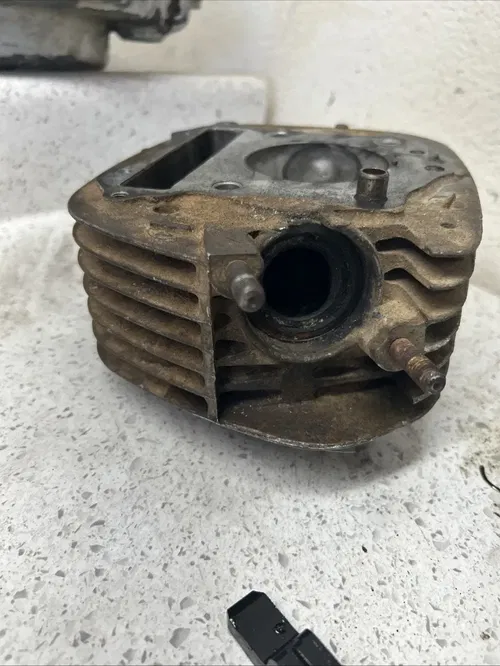 1977 Honda XL175 Engine Cylinder Head Rockers Arms Valves Bolts Tensioner