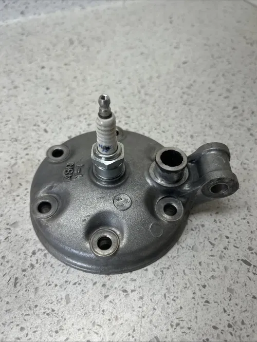 ✅1996 YZ250 Cylinder Head Dome Cap Top End YAMAHA YZ 250 GENUIN OEM 1996-1998