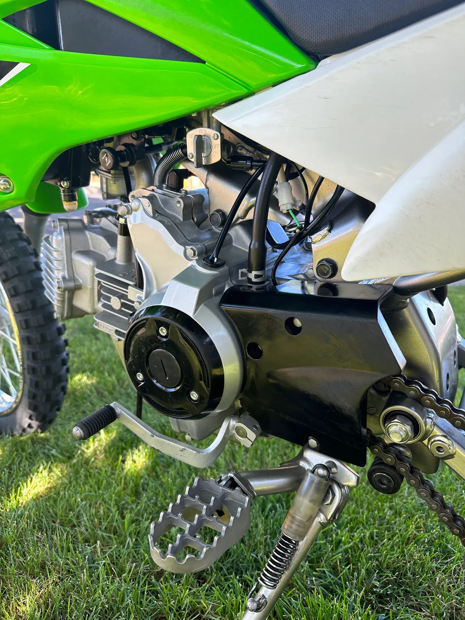 Klx110l foot outlet pegs