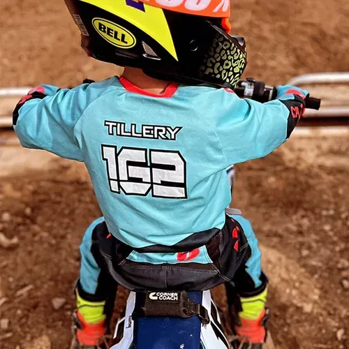 Corner Coach Seat Bump - Mini - Black