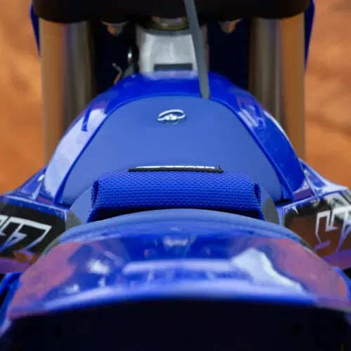Corner Coach Seat Bump - Pro - Blue