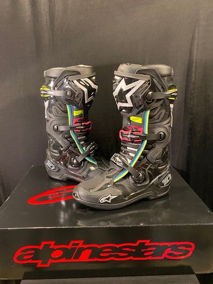 New Alpinestars Tech 10 Supervented Boots - Black Hue