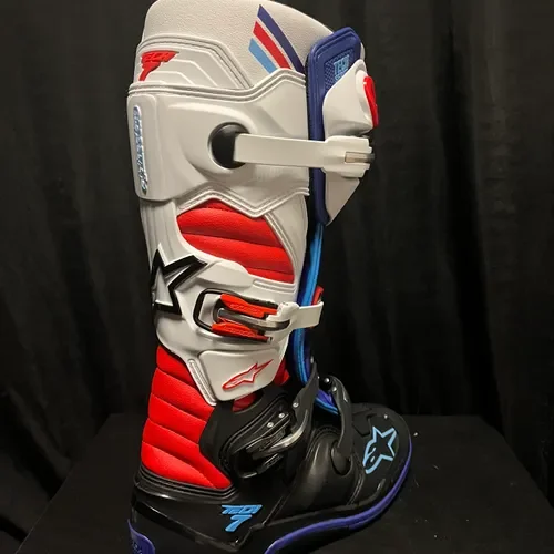 NEW Alpinestars Tech 7 Boots - Black/Blue/Red/White