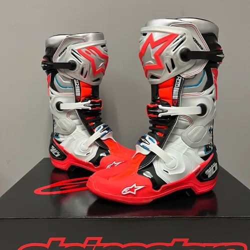 Limited Edition Tech 10 "Vision" Alpinestars Mx Boots