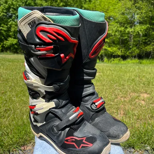 Used alpinestar boots hotsell