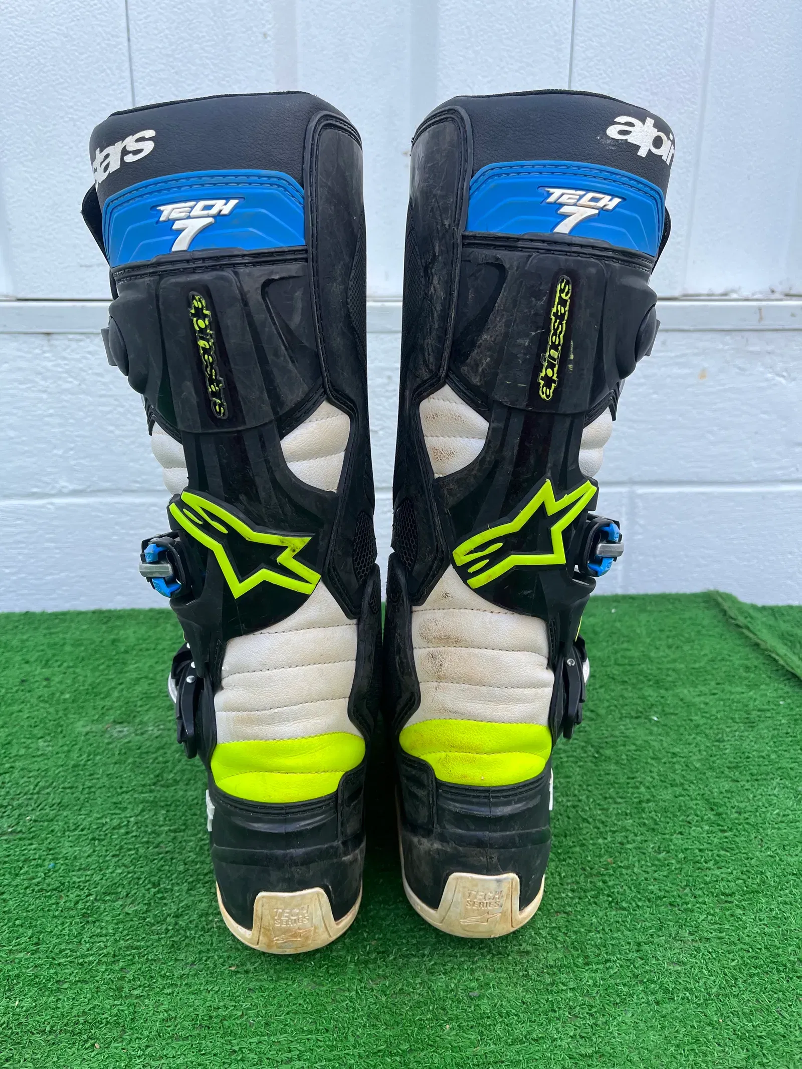 Used Alpinestars Tech 7 Boots // Size 8 | MX Locker