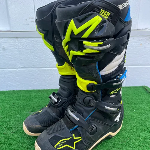 Used Alpinestars Tech 7 Boots // Size 8