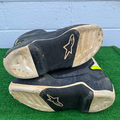 Used Alpinestars Tech 7 Boots // Size 8
