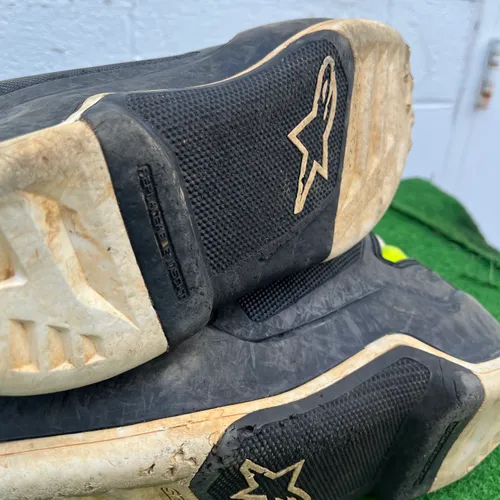 Used Alpinestars Tech 7 Boots // Size 8