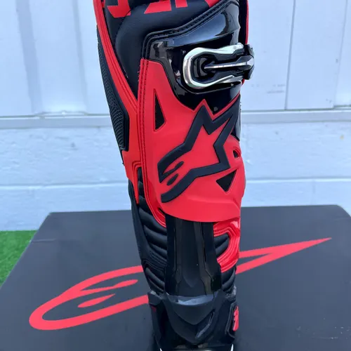 CLOSEOUT Alpinestars Tech 10 Boots - Size 8 - Red/Black
