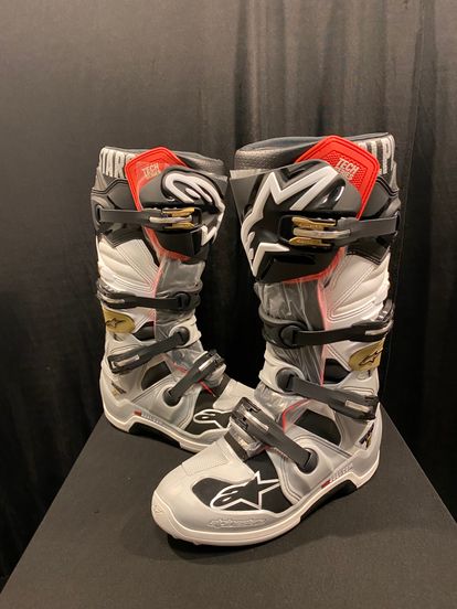 NEW Alpinestars Tech 7 - Black/Silver/White/Gold