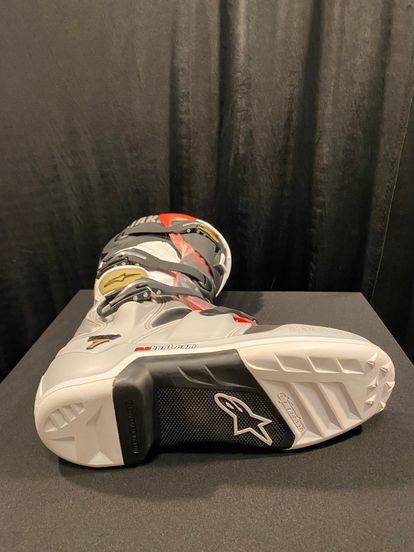 NEW Alpinestars Tech 7 - Black/Silver/White/Gold