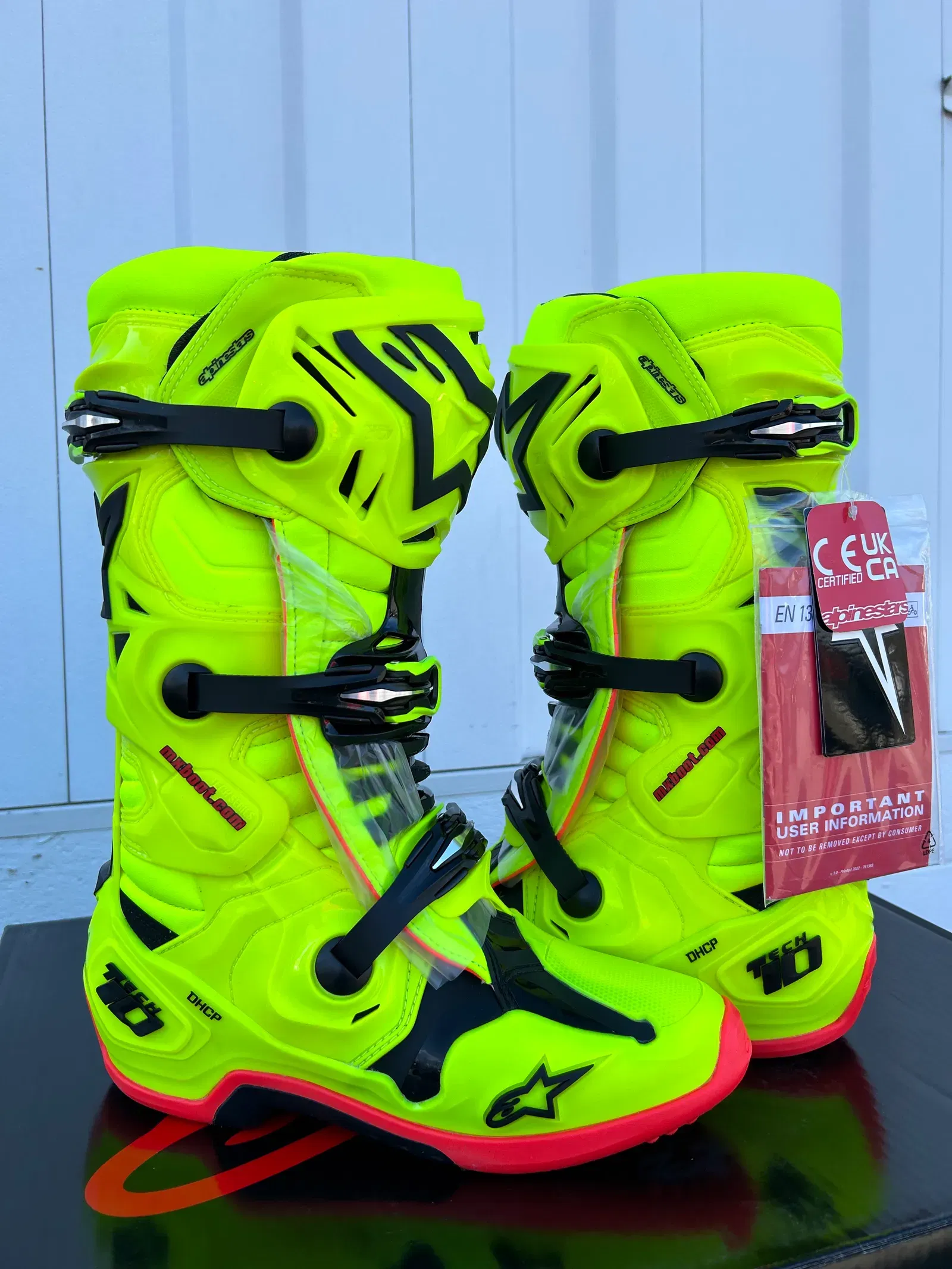 Early Access Alpinestars Tech 10 Flo Yellow - Size 12