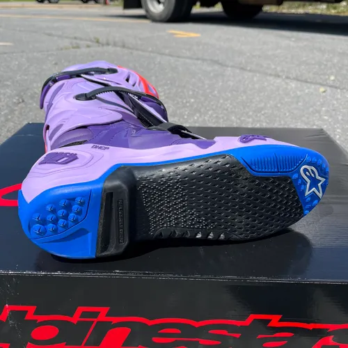 NEW Limited Edition Alpinestars Tech 10  Laser Boots - Size 12