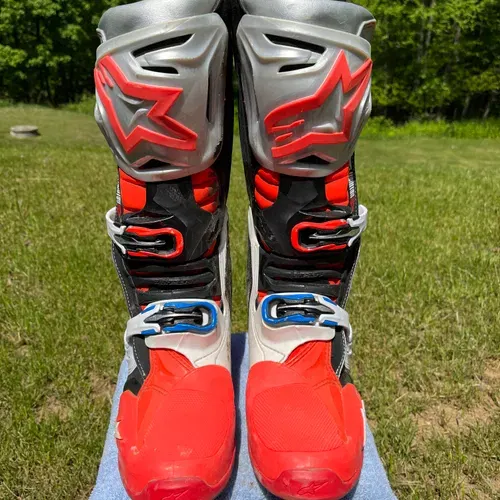 Used Alpinestars Tech 10 Boots Size 10