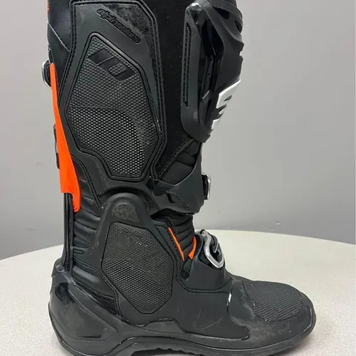 Alpinestars Tech 10 Boots - Size 8 - Great Condition!