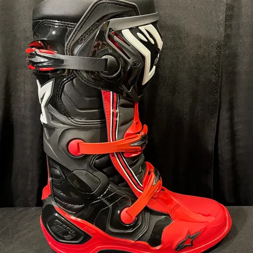 Alpinestars Tech 10 Limited Edition "Acumen" - IN STOCK!!