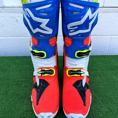 SALE!! TLD Alpinestars Tech 10 Supervented Boots - Size 8