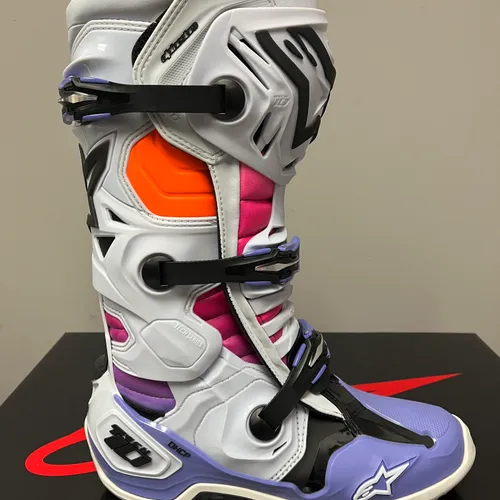 Limited Edition "Daytona" Tech 10 Alpinestars Boots