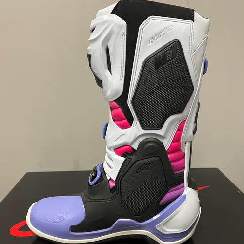 Limited Edition "Daytona" Tech 10 Alpinestars Boots