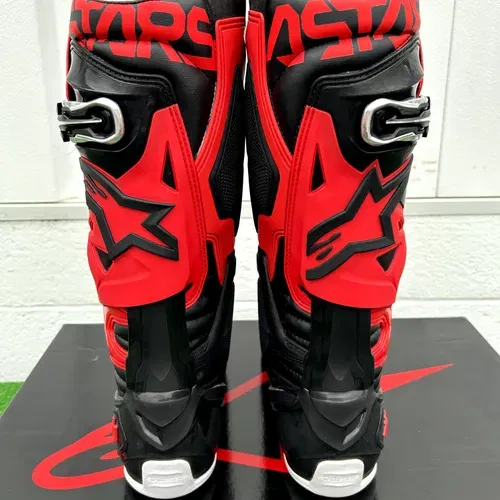 CLOSEOUT Alpinestars Tech 10 Boots Size 10 - Red/Black