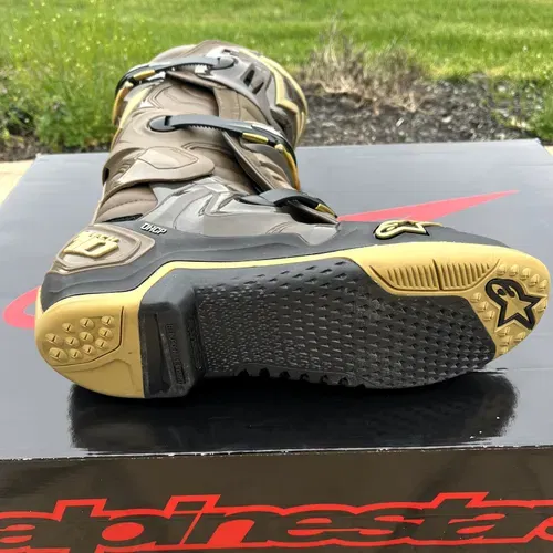 Limited Edition "Squad" Tech 10 Alpinestars Boots - Size 12