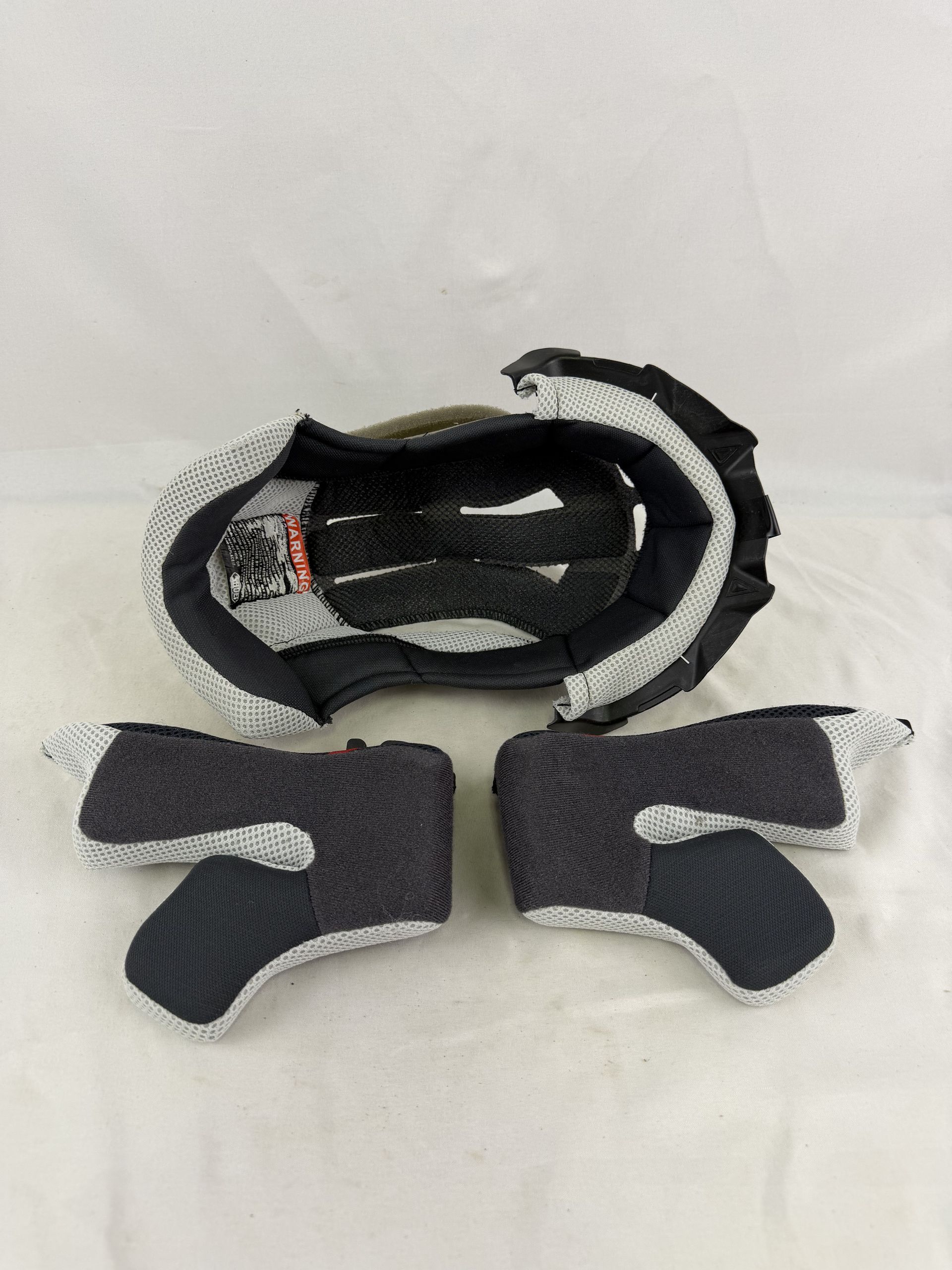 Used Shoei VFX-EVO Helmet Cheek Pads & Top Pad Set - Size Large
