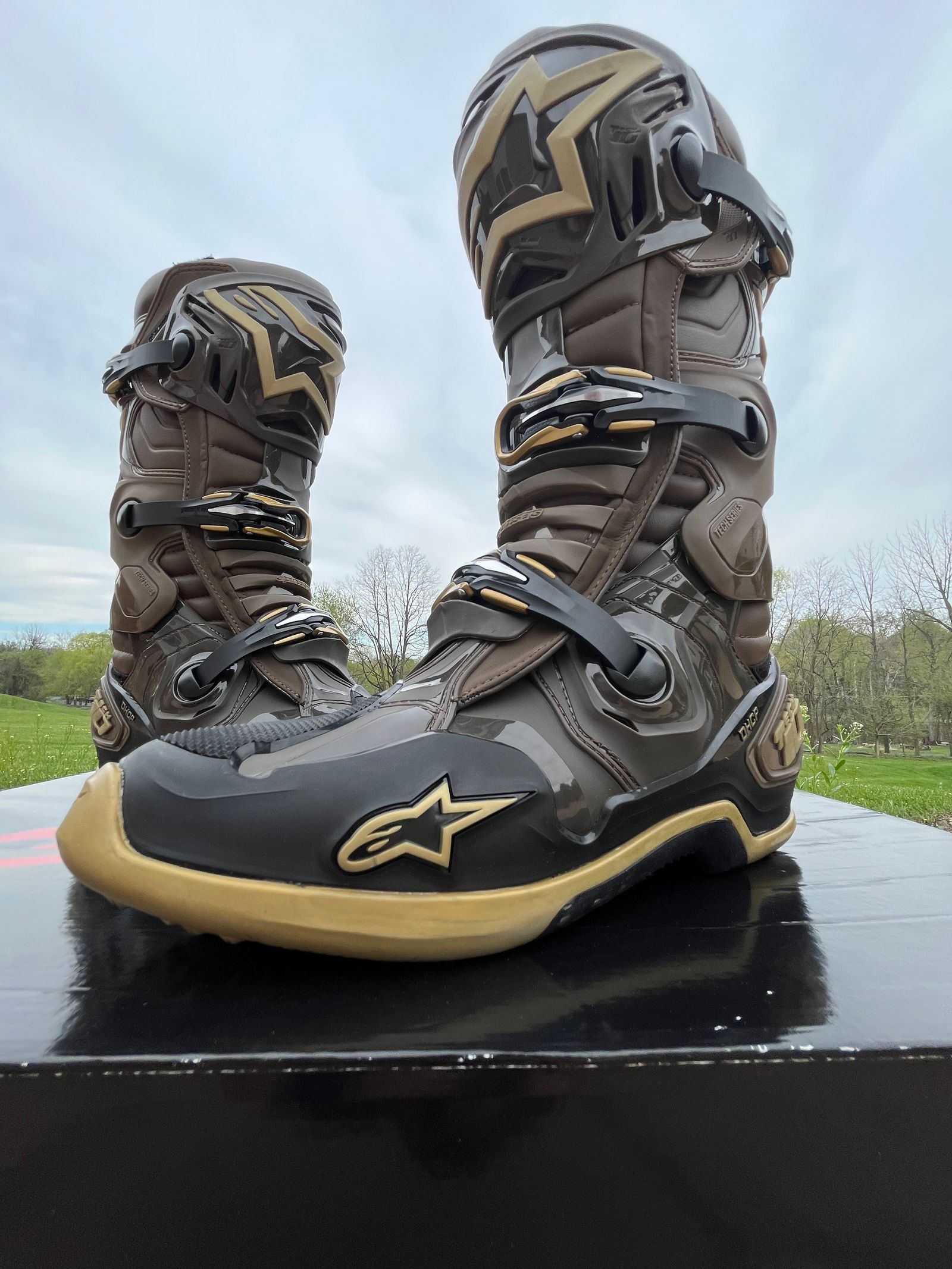 Alpinestars tech 10 aviator sale