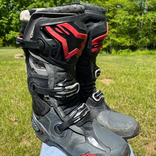 Used motocross 2025 boots size 10