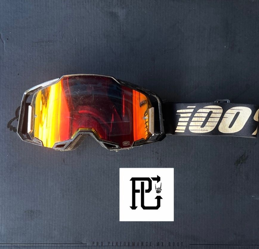 100% Armega Goggles. Used.