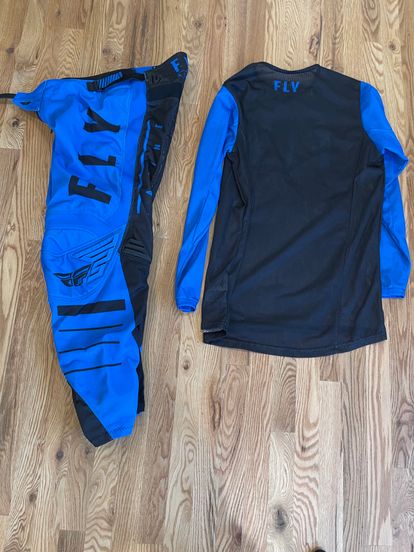 Fly Racing Gear Combo - Size M/32