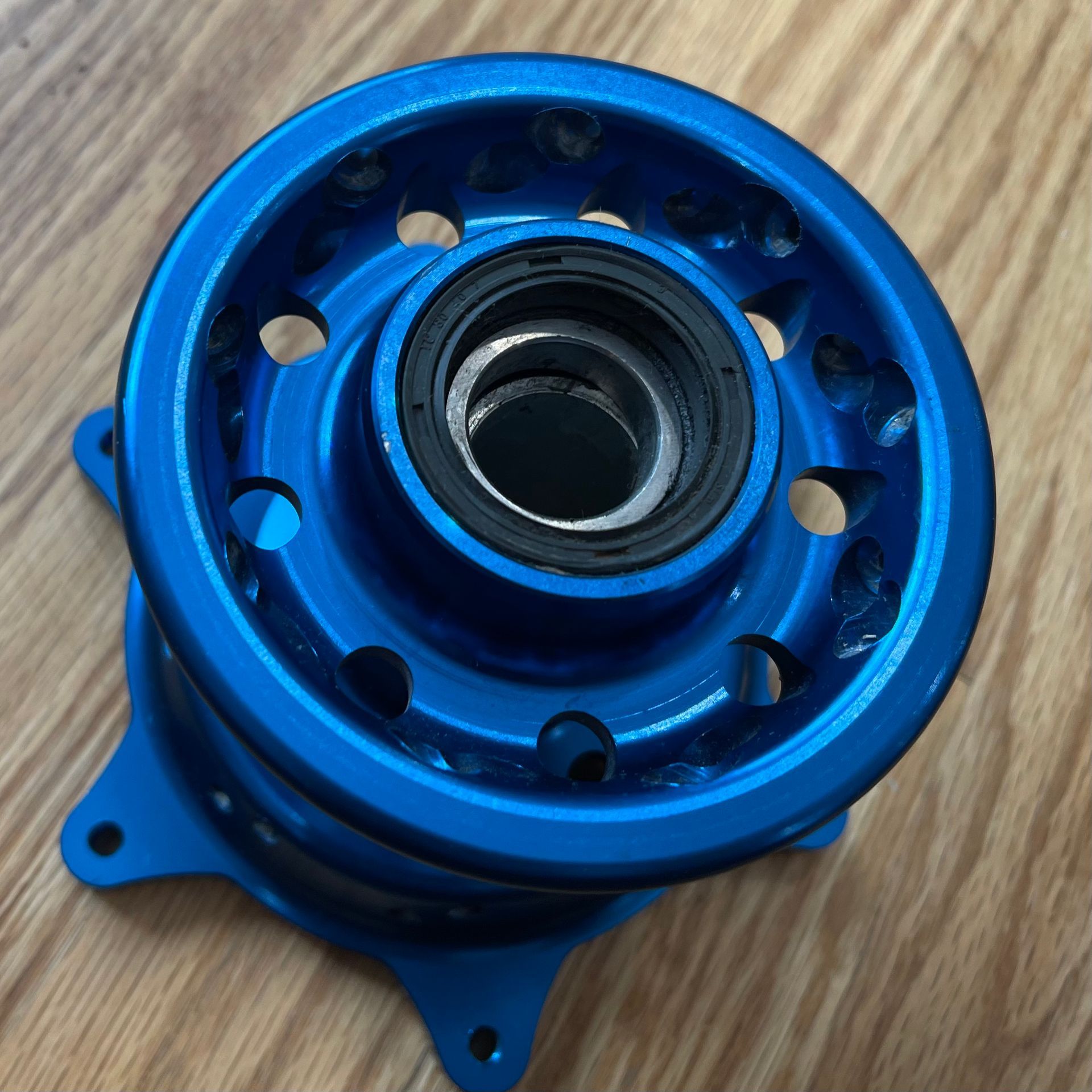 Blue Tusk Front Hub