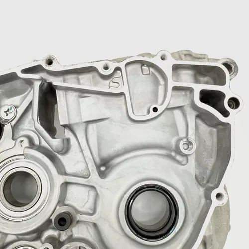 2016 Suzuki RMZ450 - OEM Right Crankcase Engine Case Half RM-Z450