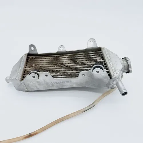2010 - 2013 Yamaha YZ450F OEM Right Fill Side Radiator