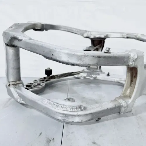 2008 - 2012 Suzuki RMZ 450 OEM Main Frame Chassis w/ Clean Papers (B)