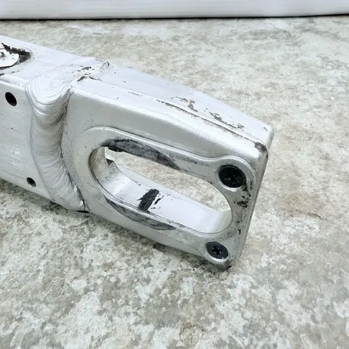 2008 - 2014 Suzuki RMZ 450 OEM Swingarm Rear Suspension Arm