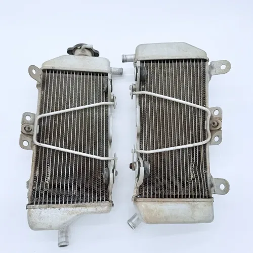 2006 - 2009 Yamaha YZ450F OEM Denso Radiators Left & Right Radiator