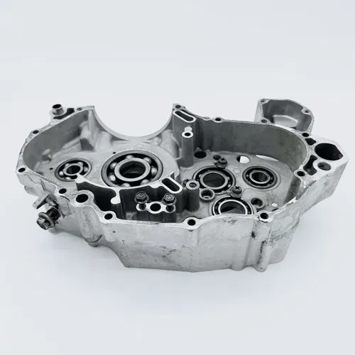 2003 Suzuki DRZ 400 E / S - OEM Right Crankcase Engine Case *DAMAGED*