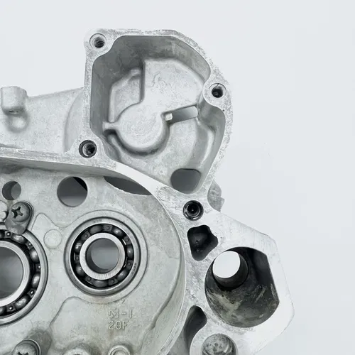 2003 Suzuki DRZ 400 E / S - OEM Right Crankcase Engine Case *DAMAGED*