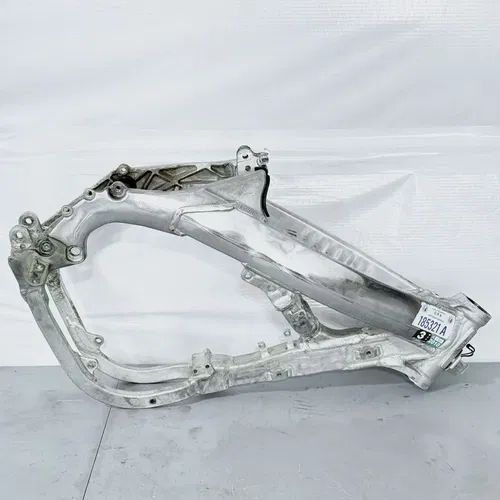 2002 Honda CRF 450R CRF450 OEM Main Frame Chassis w/ Clean Papers