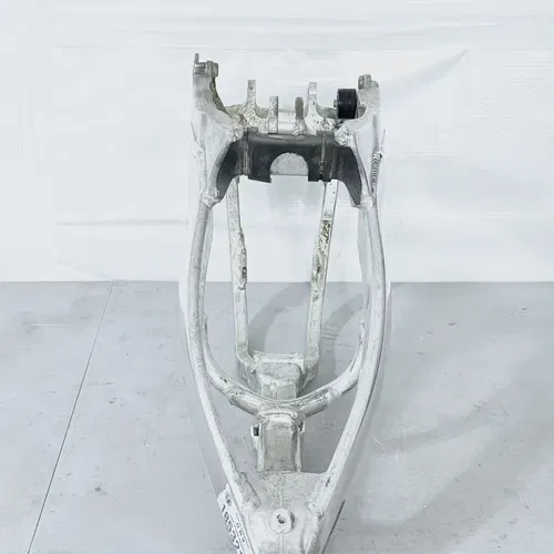 2002 Honda CRF 450R CRF450 OEM Main Frame Chassis w/ Clean Papers