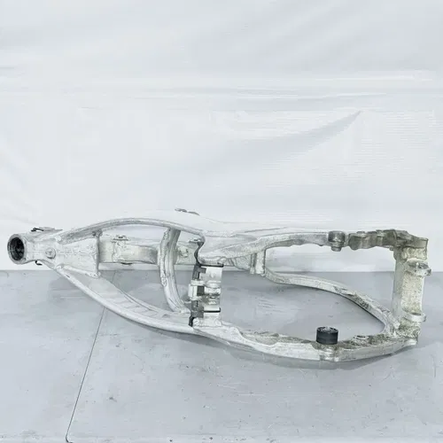 2002 Honda CRF 450R CRF450 OEM Main Frame Chassis w/ Clean Papers