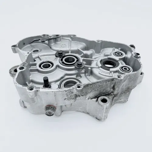 2006 - 2007 Kawasaki KX 85 100 OEM Right Crankcase Engine Case Half