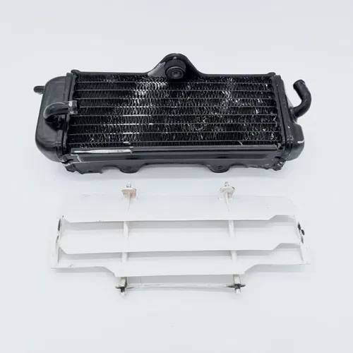 1993 - 1995 Yamaha YZ 125 250 OEM Left Radiator w/ Guard