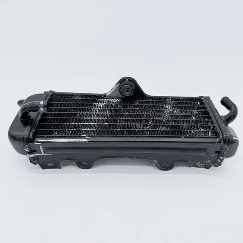 1993 - 1995 Yamaha YZ 125 250 OEM Left Radiator w/ Guard