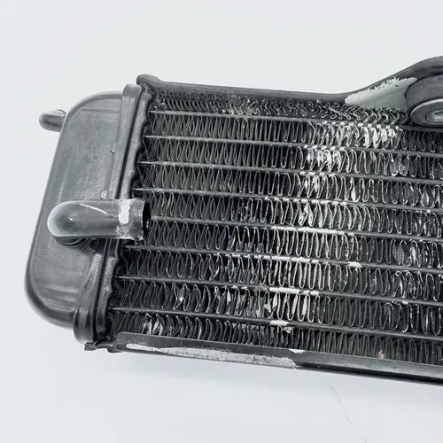 1993 - 1995 Yamaha YZ 125 250 OEM Left Radiator w/ Guard