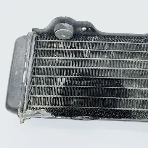 1993 - 1995 Yamaha YZ 125 250 OEM Left Radiator w/ Guard